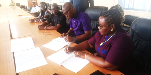 The signing of URBAN MOBILITY PUBLIC TRANSPORT FEASIBILITY CONTRACT